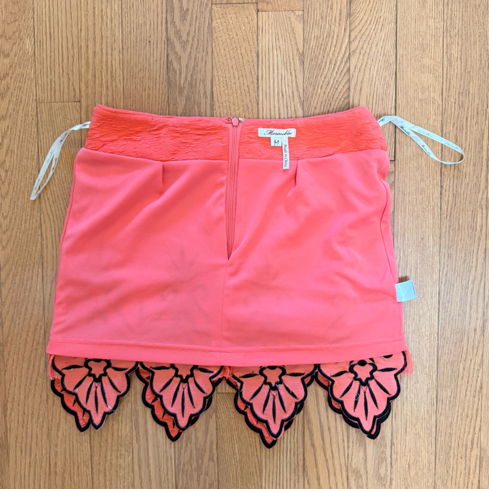 Embroidered Cut Out & Lined Mini Skirt - Picture 12 of 17